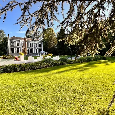 Chateau De Toile, Du Bosquet *
